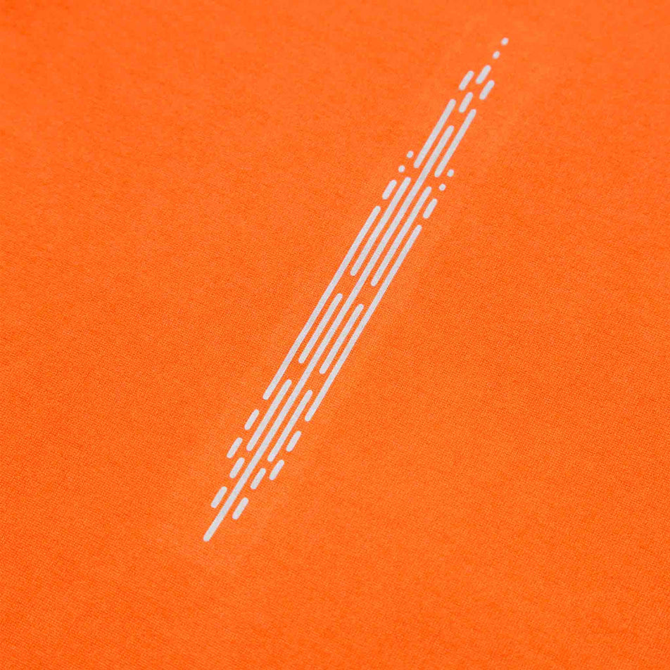 Close-up of the fabric detail on a Ronhill Men's Tech L/S Tee. (8490208952482)