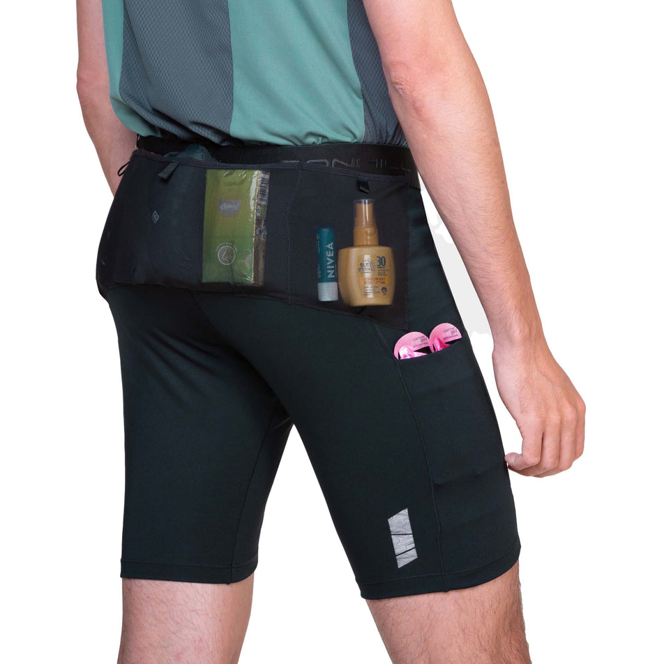 Back view of the Ronhill Men's Tech All-Terrain 8