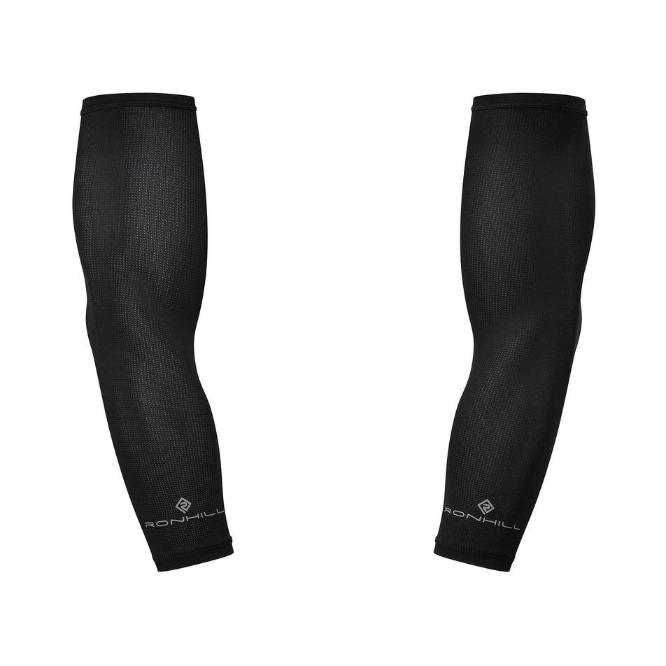 Front view of the Ronhill Unisex Race Arm Sleeves in the All Black colourway. (8577360822434)