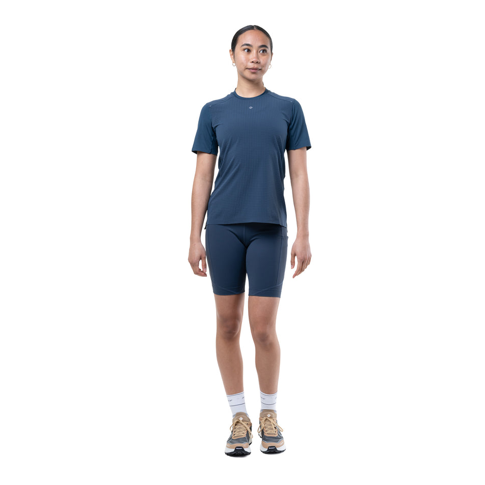 Front view of a model wearing the Ronhill Women's Tech All-Terrain S/S Tee in the Evening Haze colourway.