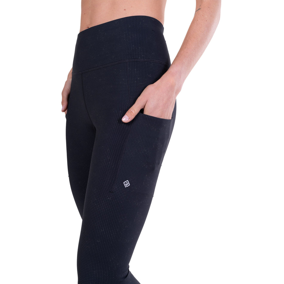 The drop-in pocket on the Ronhill Women's Tech Reflect Lux Tight in the Black/Reflect colourway.