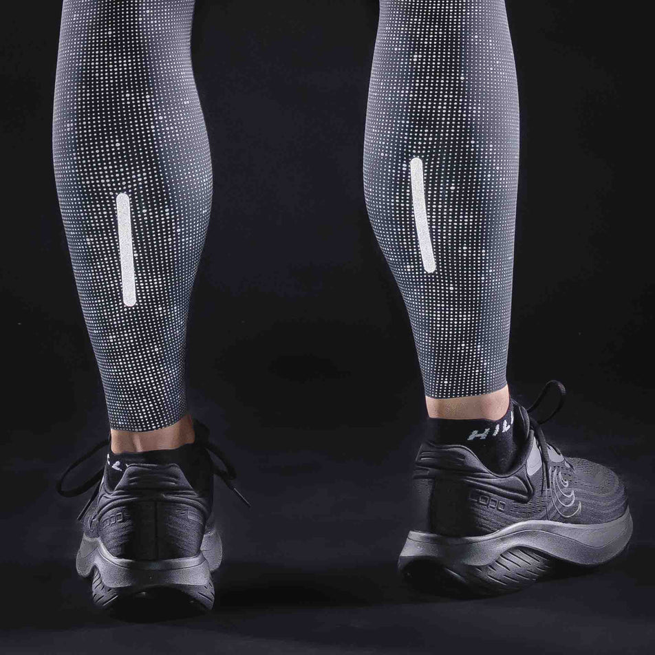 The reflective print on the Ronhill Women's Tech Reflect Lux Tight in the Black/Reflect colourway.