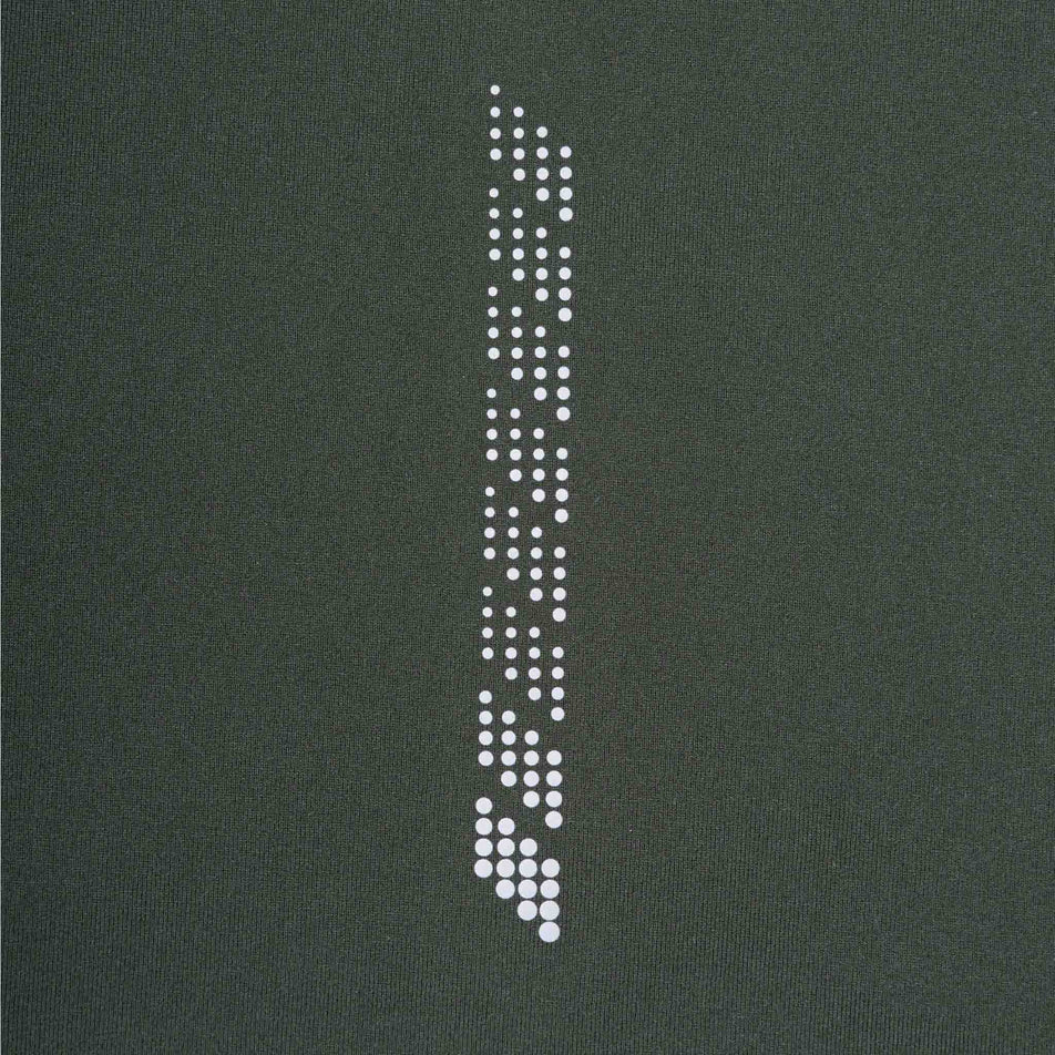 Close-up view of the reflective pattern on Ronhill Men's Tech Reflect 1/2 Zip in the Kelp/Reflect colourway.