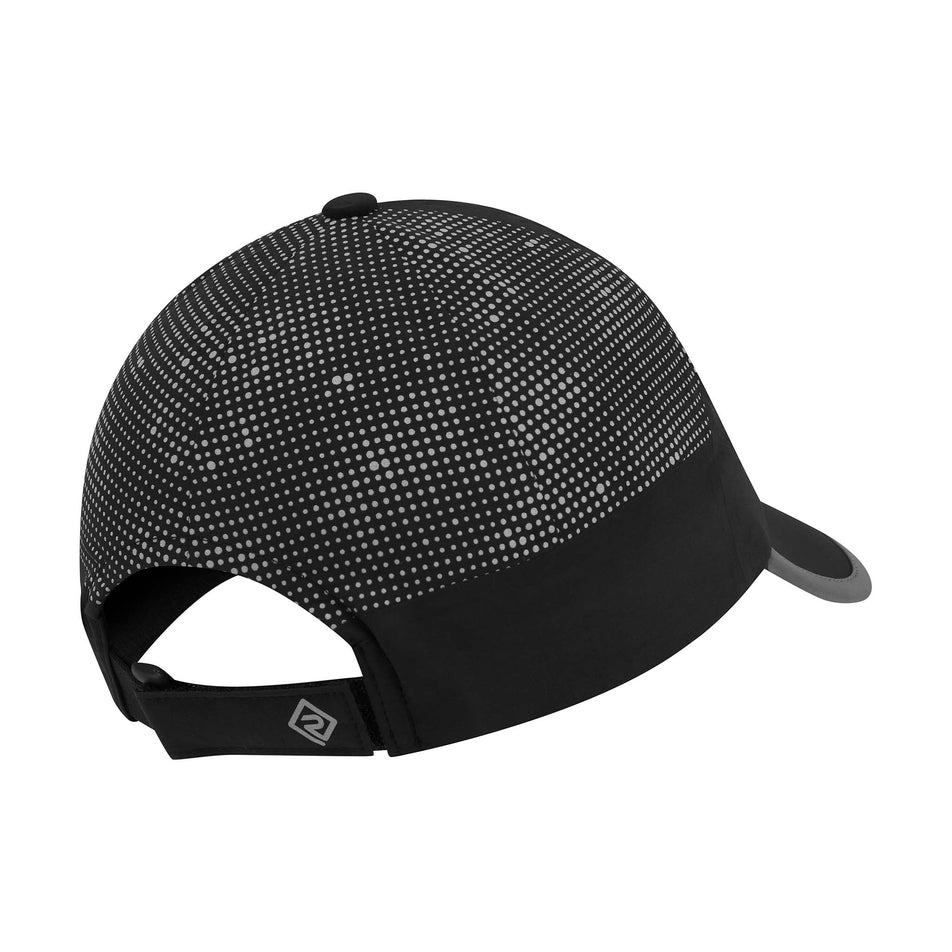 The Ronhill Unisex Reflect Cap in the Black/Reflect colourway.