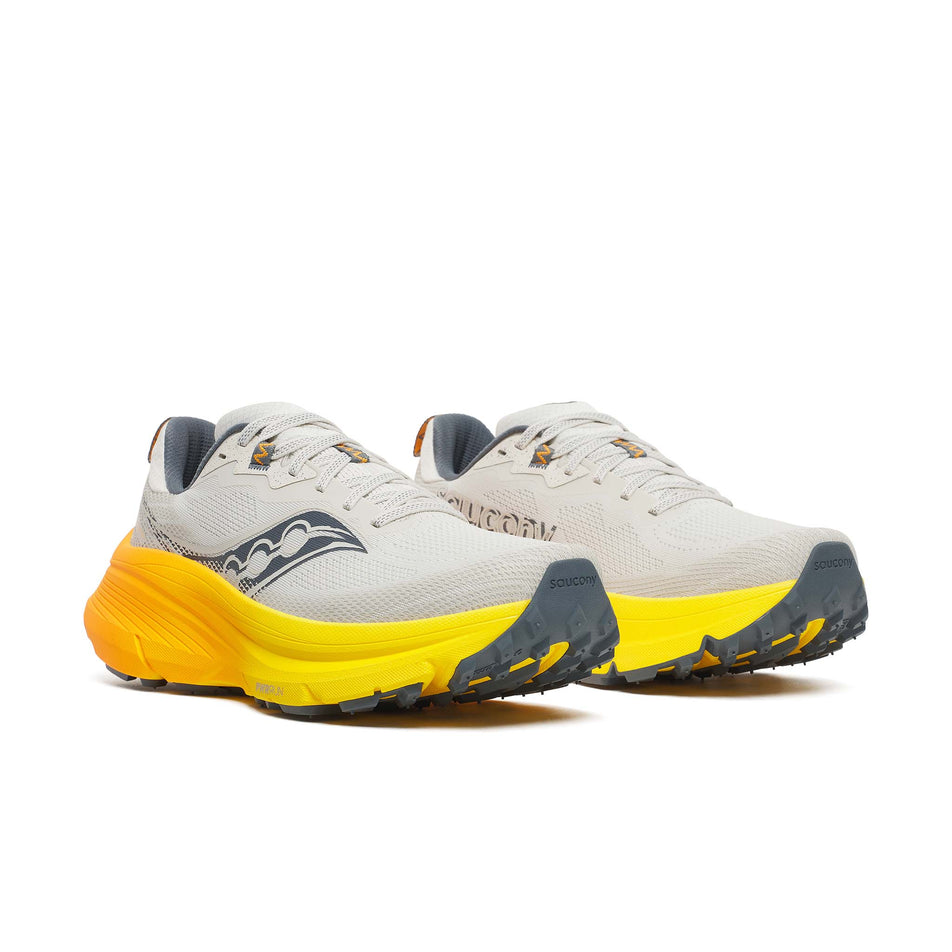 A pair of Saucony Men's Guide TR Running Shoes in the Quartz/Cyber colourway.