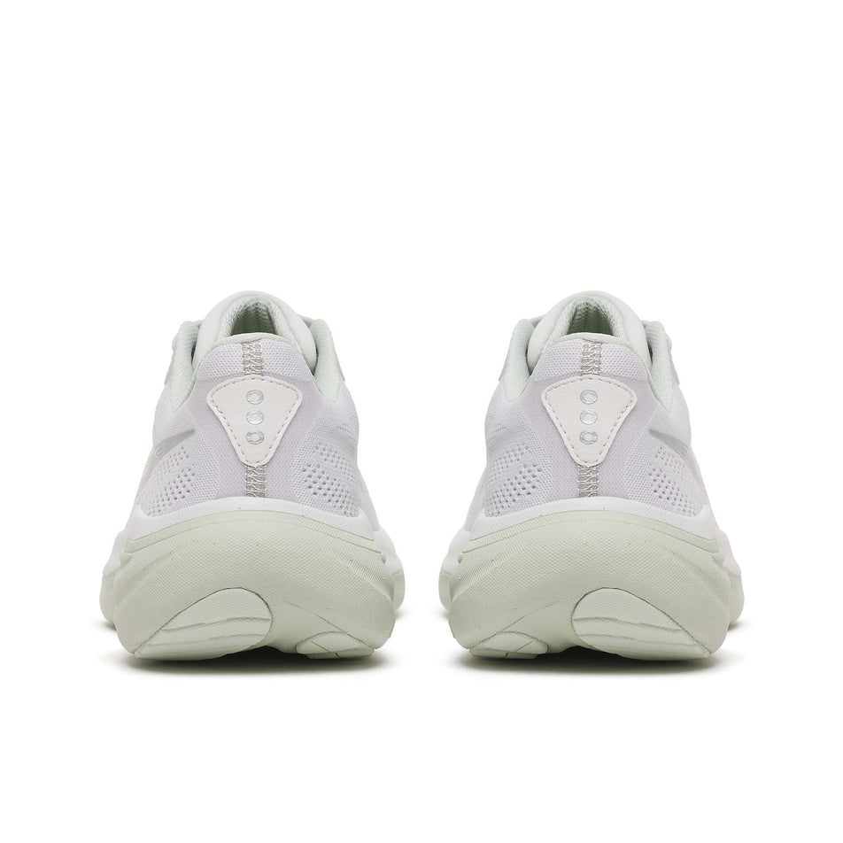 The back of a pair of Saucony Women's Ride 19 Running Shoes in the Fog/Cast colourway.