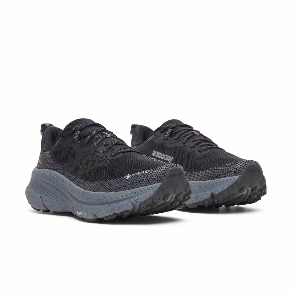 A pair of Saucony Men's Guide TR GTX Running Shoes in the Black/Gunmetal colourway.