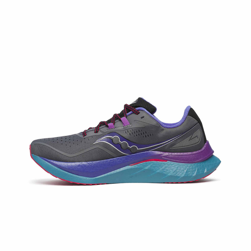 Medial side of the right shoe from a pair of Saucony Men's Endorphin Speed 4 Running Shoes in the Shadow colourway. (8561708597410)