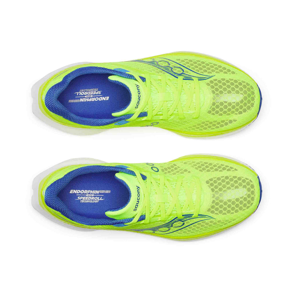 The uppers of a pair of Saucony Men's Endorphin Speed 5 Running Shoes in the Citron/Lapis colourway. (8654226555042)