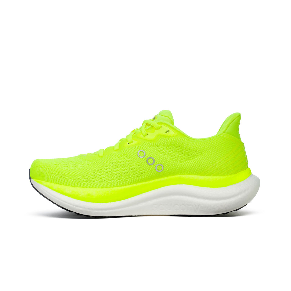 Medial view of the right shoe from a pair of Saucony Men's Triumph 23 Running Shoes in the Citron colourway. (8654247755938)