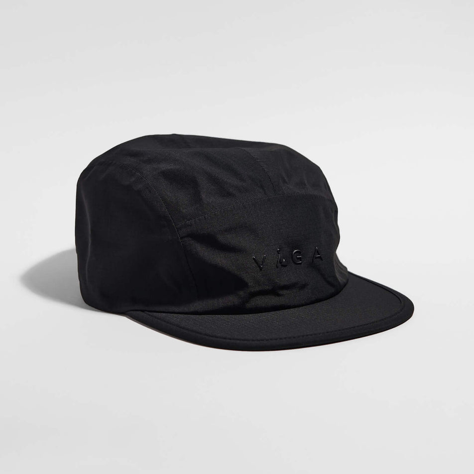 Lateral view of the VAGA Fell Running Cap 2.0 in the Black colourway.
