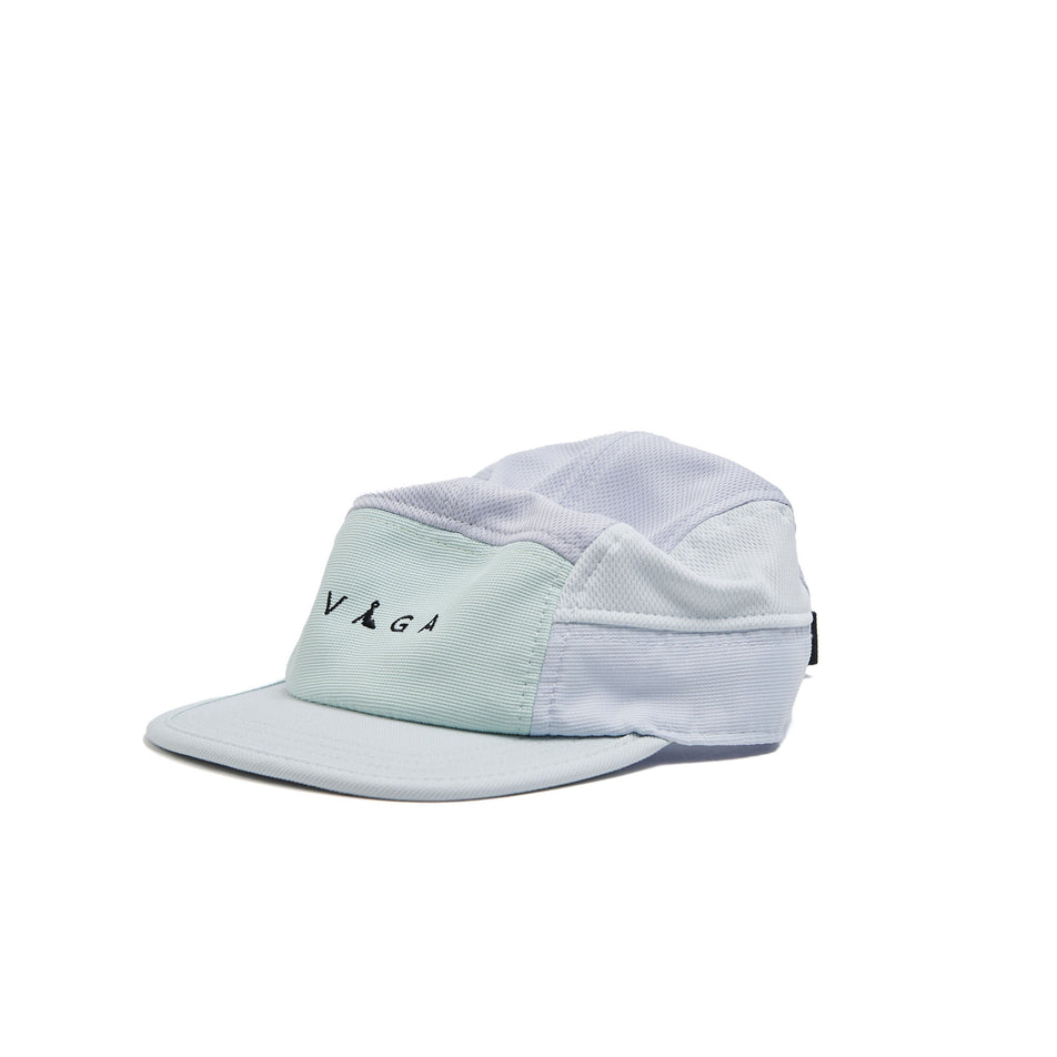 The front of a VÅGA Unisex Club Cap in the Pastel Blue/Aqua/Mist Blue/Ink Blue colourway. (8594764595362)