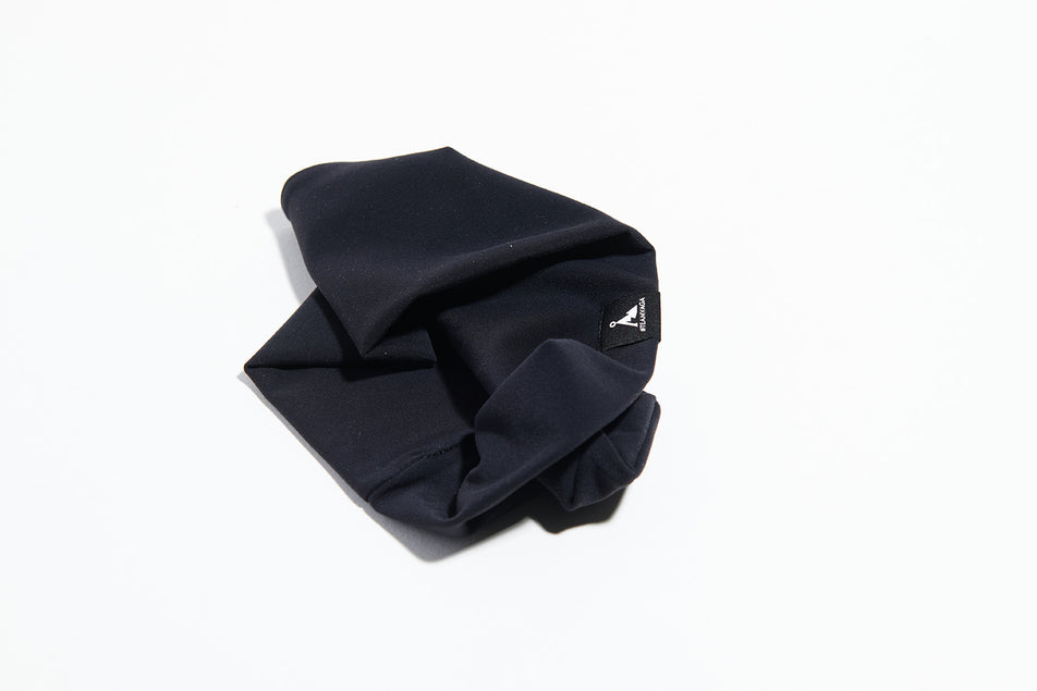 The VAGA Unisex Jersey Midweight Headband in the Black colourway. (8751594995874)