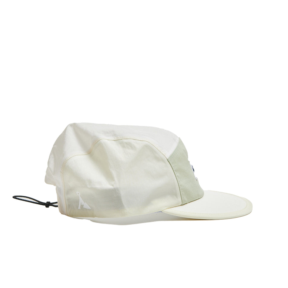 Side view of a VÅGA Unisex Pacer Cap 2.0 in the Mist/Khaki colourway (8684932989090)