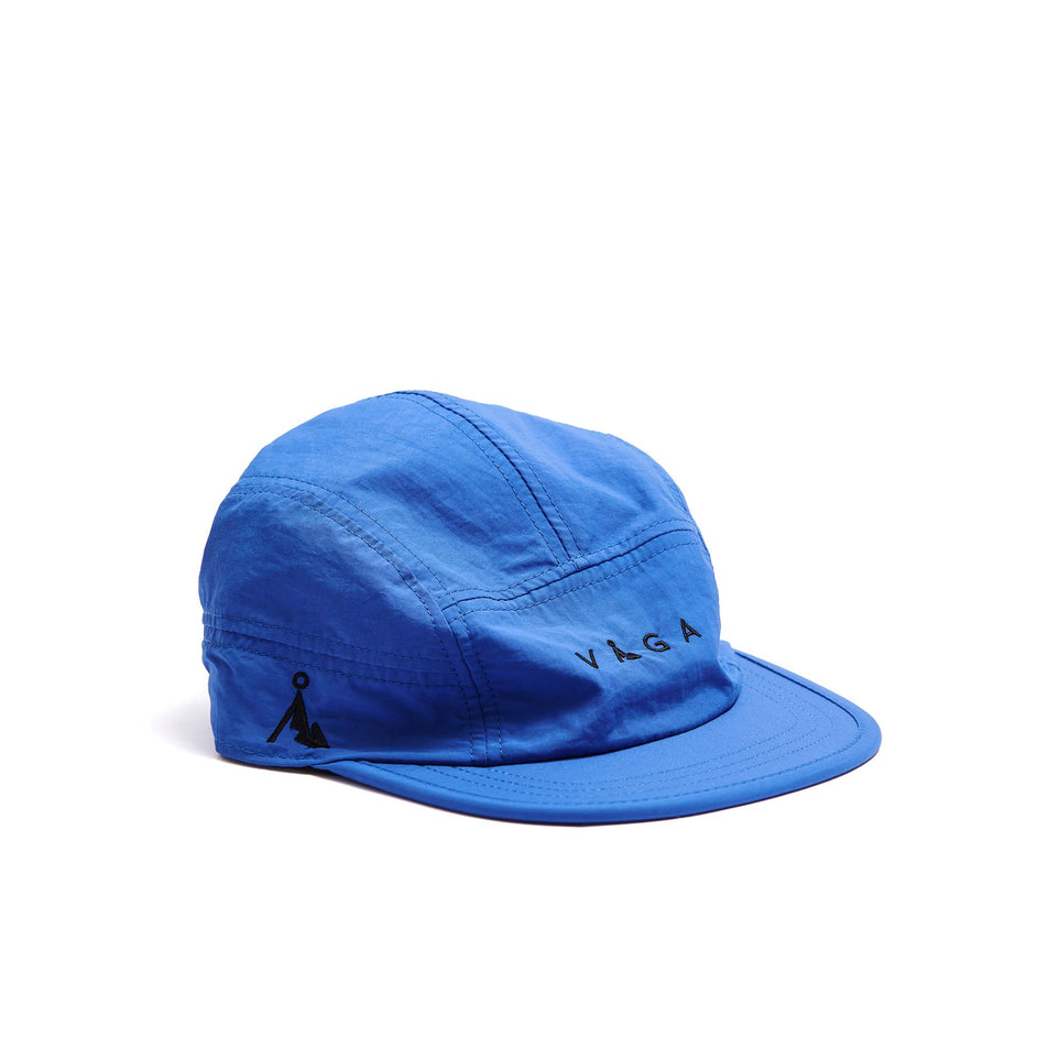 Front view of a VÅGA Unisex Fell Cap in the Royal Blue/Black colourway. (8486920552610)