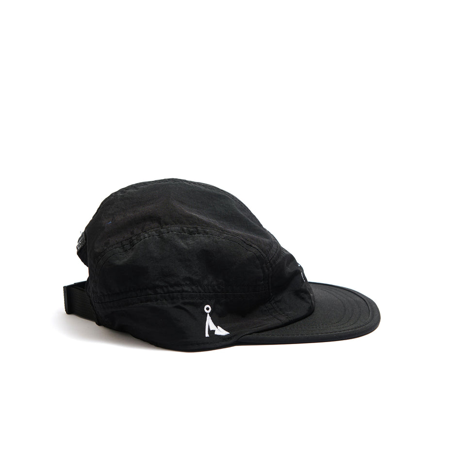 Side view of a VÅGA Unisex Fell Cap in the Storm Black colourway. (8486925140130)