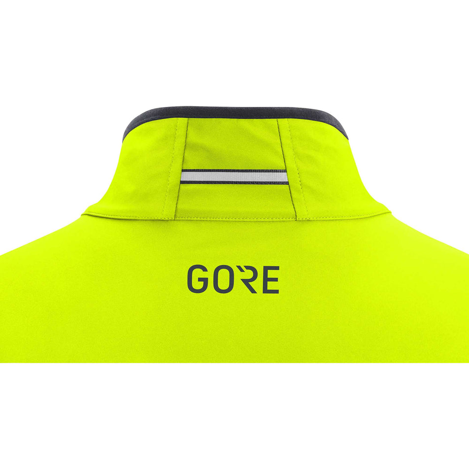 Back collar View of Men's Gore Wear R3 Partial GTX I Jacket (6918336839842)