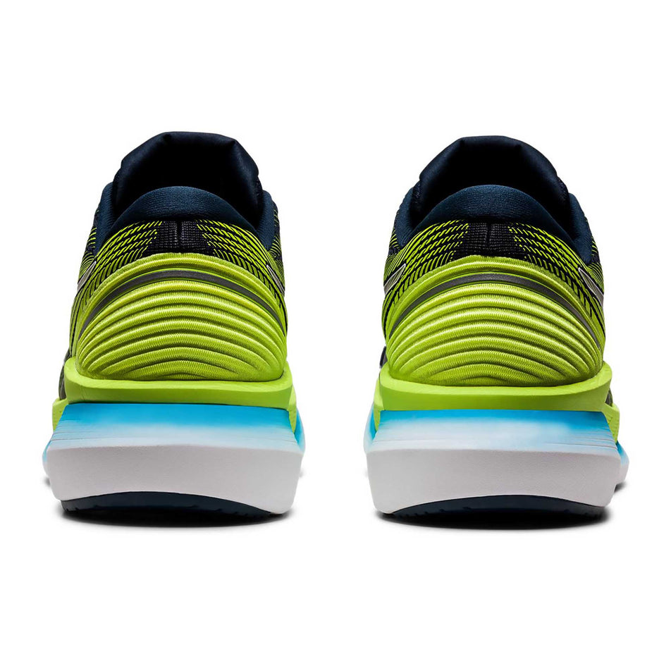 Heel counter and crash pad areas on the left and right shoes from a pair of men's Asics Glideride 2 (6893964722338)