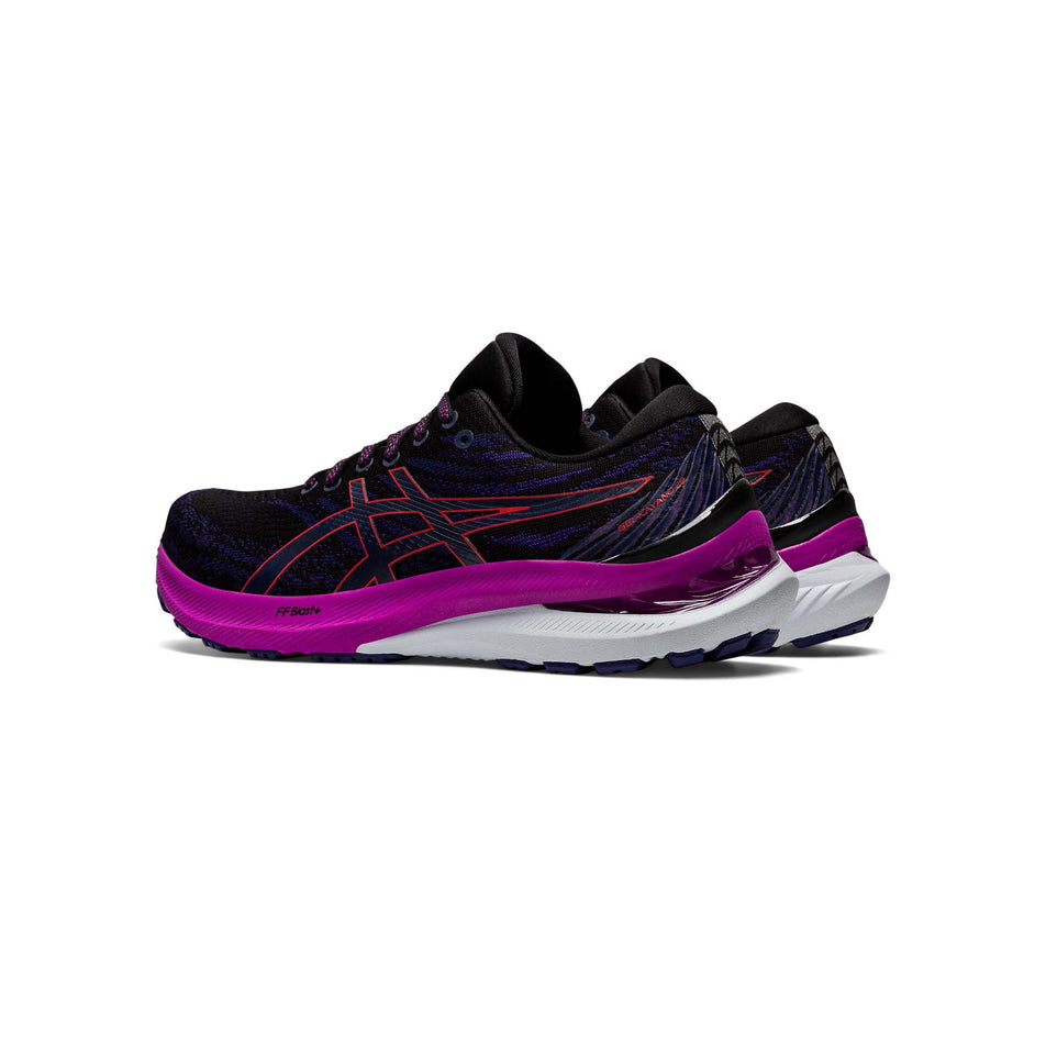 Lateral angled view of women's asics gel-kayano 29 running shoes in black (7520591380642)