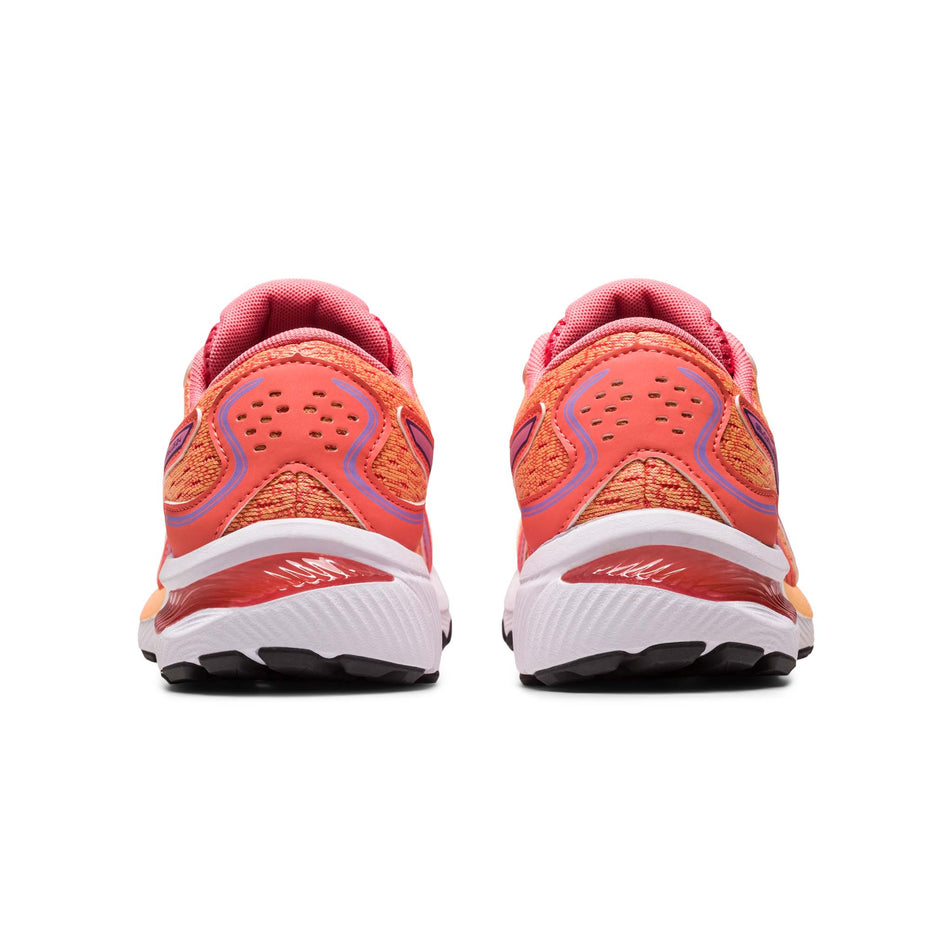 The heel units on a pair of kids' Asics Gel-Cumulus 24 GS Running Shoes (7711224496290)