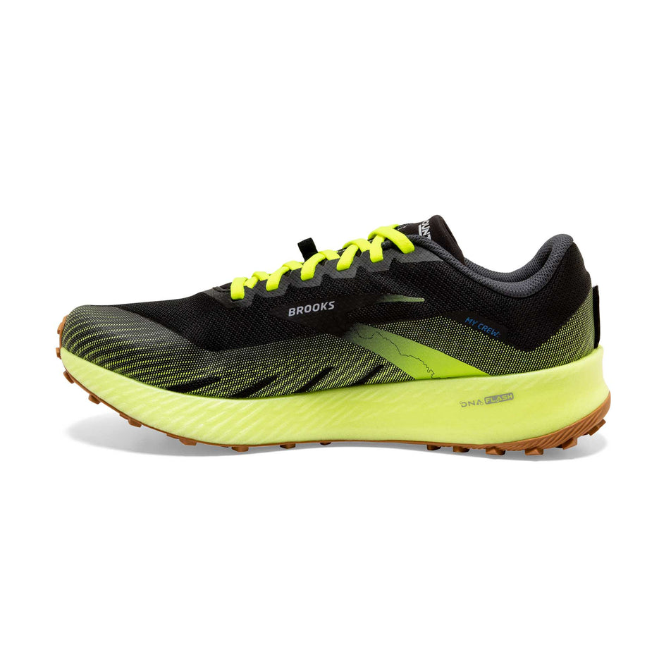 Medial view of men's brooks catamount running shoes (6884636360866)
