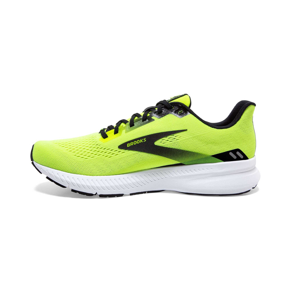 Medial side of the right shoe from a pair of men's Brooks Launch 8 (6896522920098)