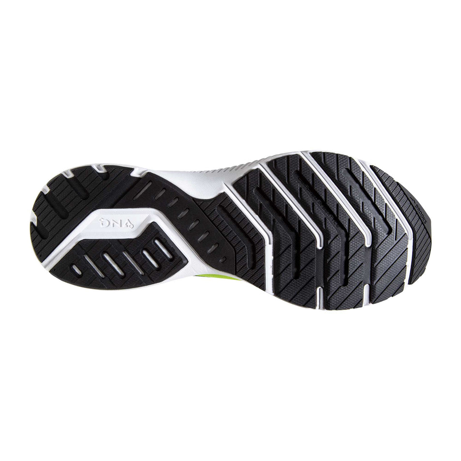 The full air-injected outsole on the right shoe from a pair of men's Brooks Launch 8 (6896522920098)