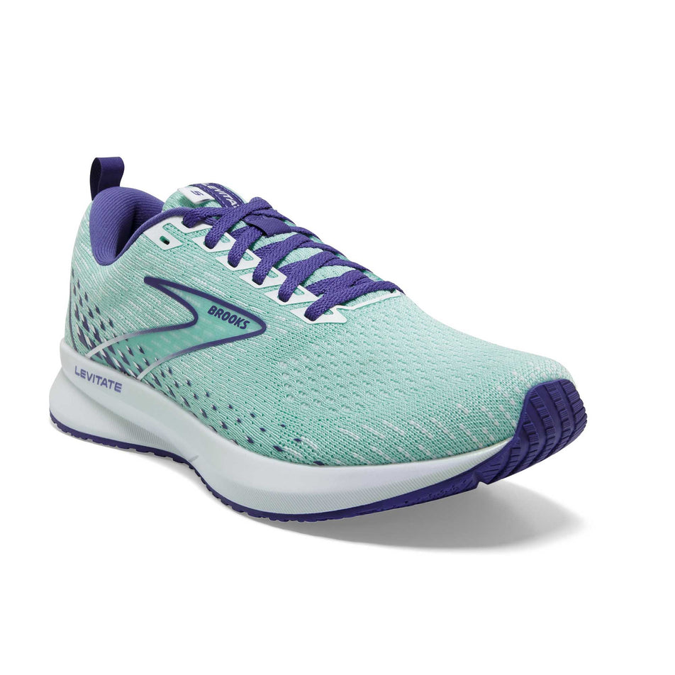 Anterior view of women's brooks levitate 5 running shoes (6884665196706)