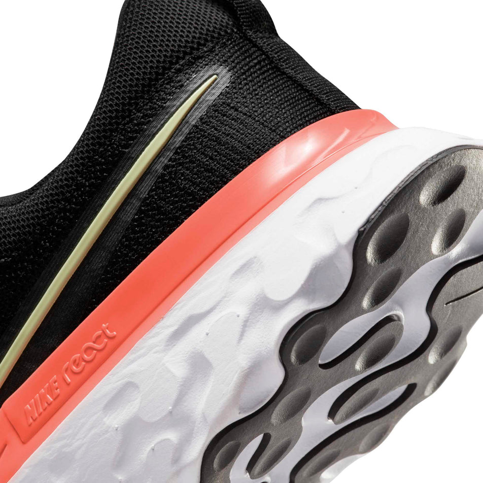 Midsole view of women's nike react infinity run flyknit 2 running shoes (6877851451554)