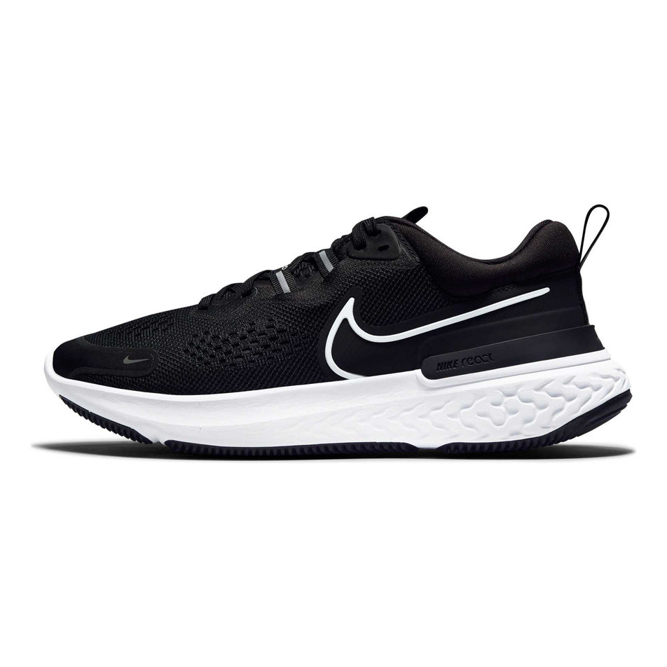 Lateral view of women's nike react miler 2 running shoes (6877871407266)