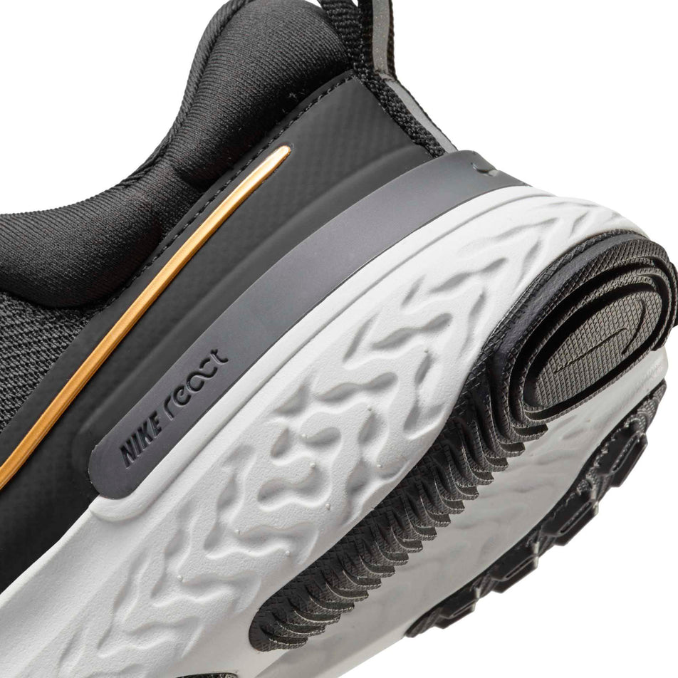 Midsole view of women's nike react miler 2 running shoes (6888916943010)