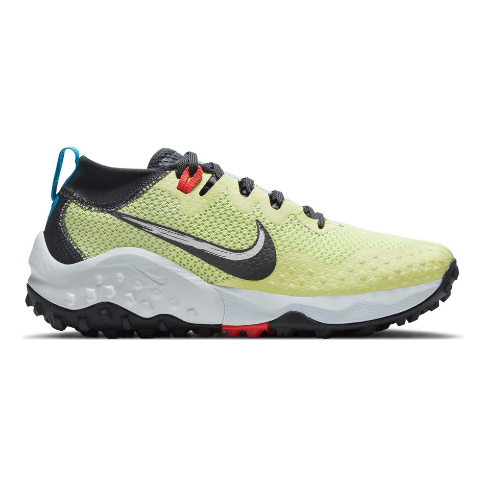 The right shoe from a pair of women's Nike Wildhorse 7 (6899418988706)