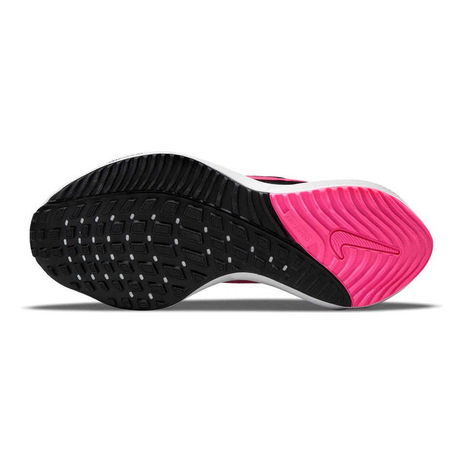 Outsole view of women's nike air zoom vomero 16 running shoes (6877902307490)