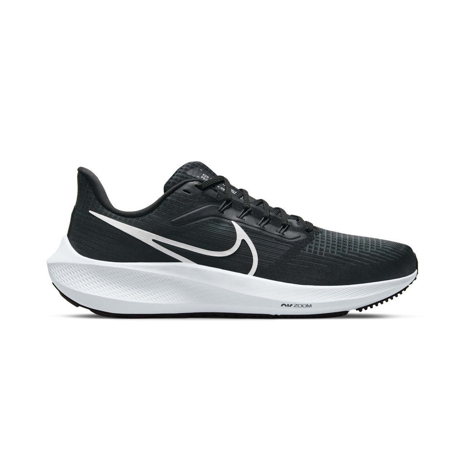 Lateral side of the right shoe from a pair of men's Nike Air Zoom Pegasus 39 (7725357203618)