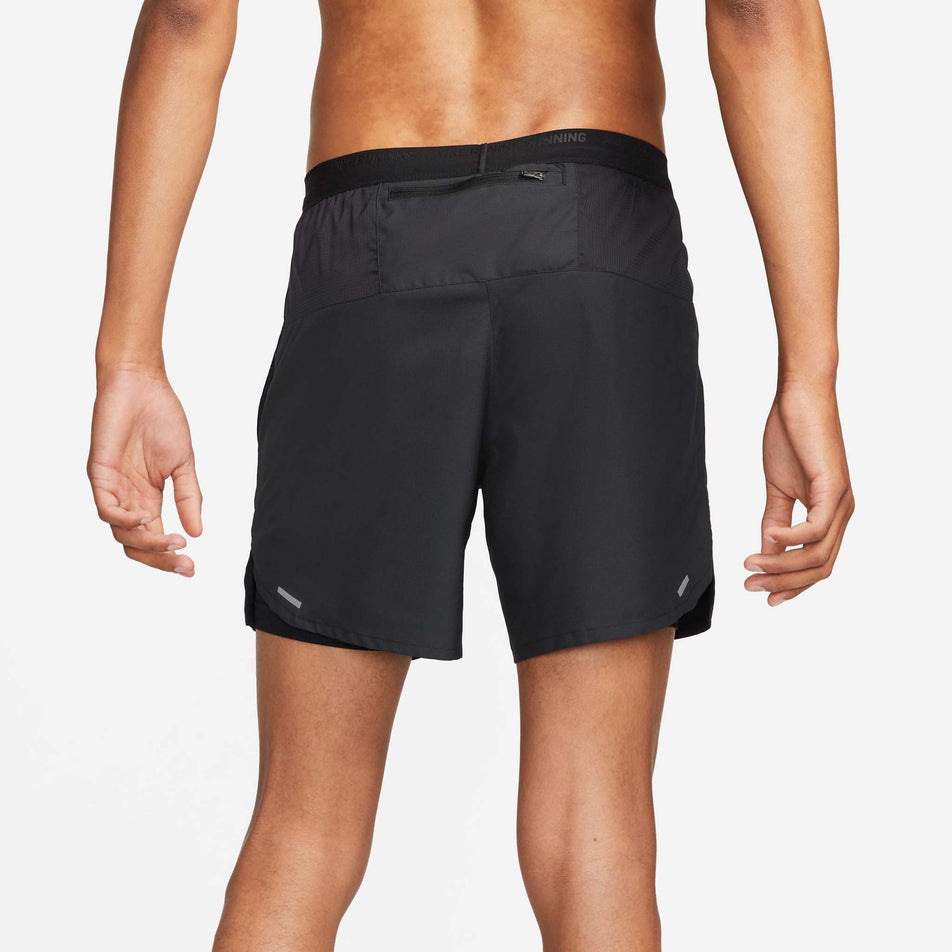 Behind view of men's nike df stride 2in1 short 7in (7386154336418)