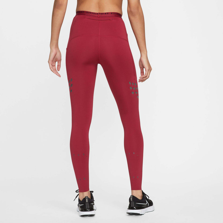 Behind view of women's nike df run dvn mr tight (7385210814626)