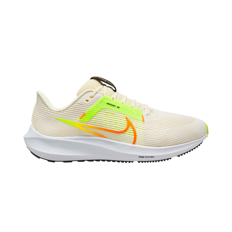 Lateral side of the right shoe from a pair of men's Nike Air Zoom Pegasus 40 Running Shoes (7837243703458)