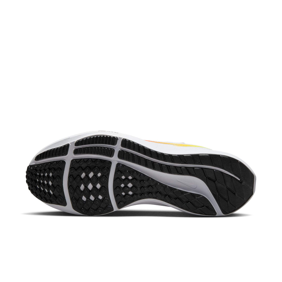 The outsole of the left shoe from a pair of women's Nike Air Zoom Pegasus 40 Running Shoes (7838600298658)