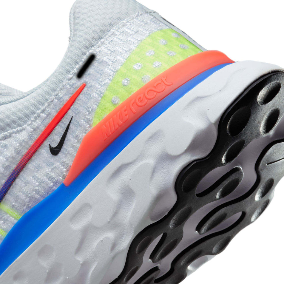 Midsole view of men's nike react infinity run flyknit 3 running shoes in white (7528198996130)