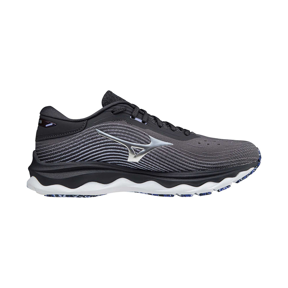 Medial view of women's mizuno wave sky 5 running shoes (6883010085026)