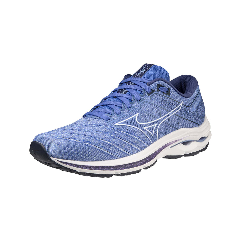 Anterior angled view of women's mizuno wave inspire 18 running shoes in blue (7511283171490)