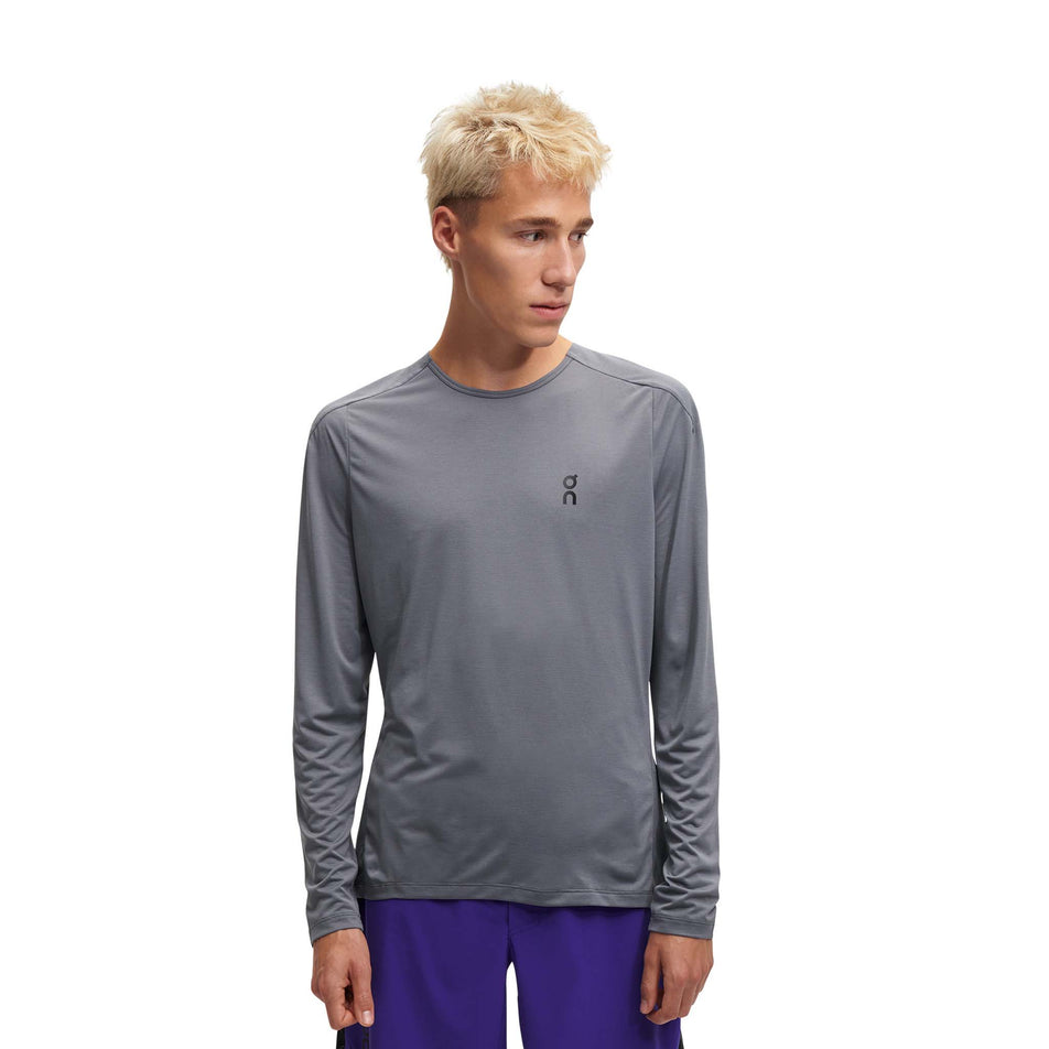 Front view of men's on performance-t long (7330483732642)
