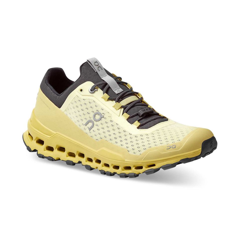 Lateral angled view of men's on cloudultra running shoes (6888483324066)