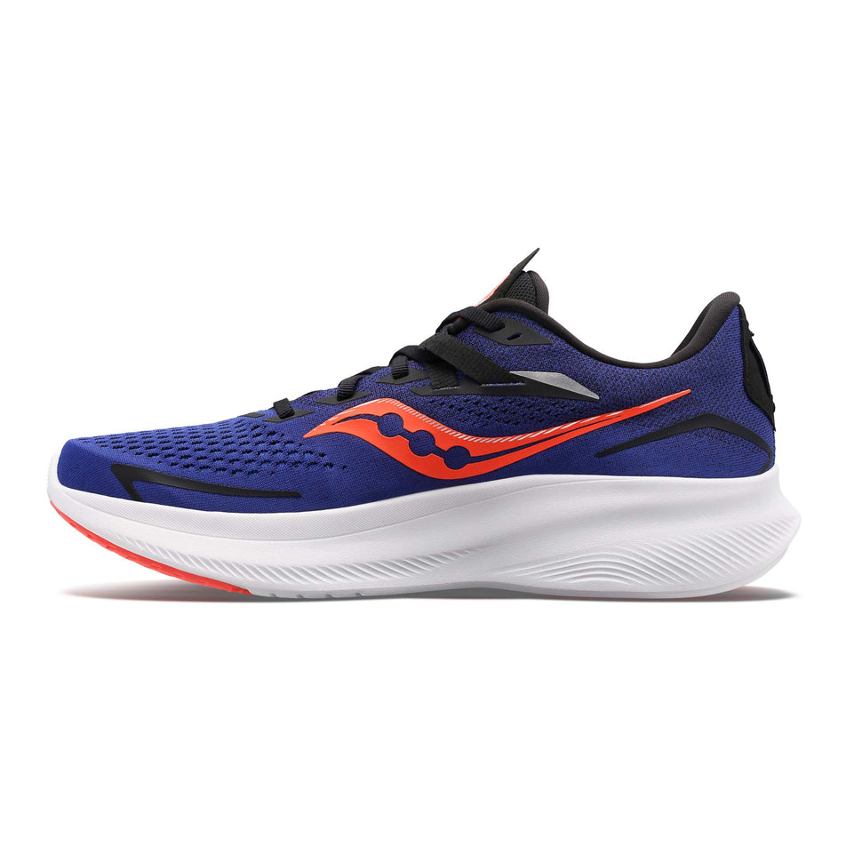 Medial view of men's saucony ride 15 running shoes (7315117768866)