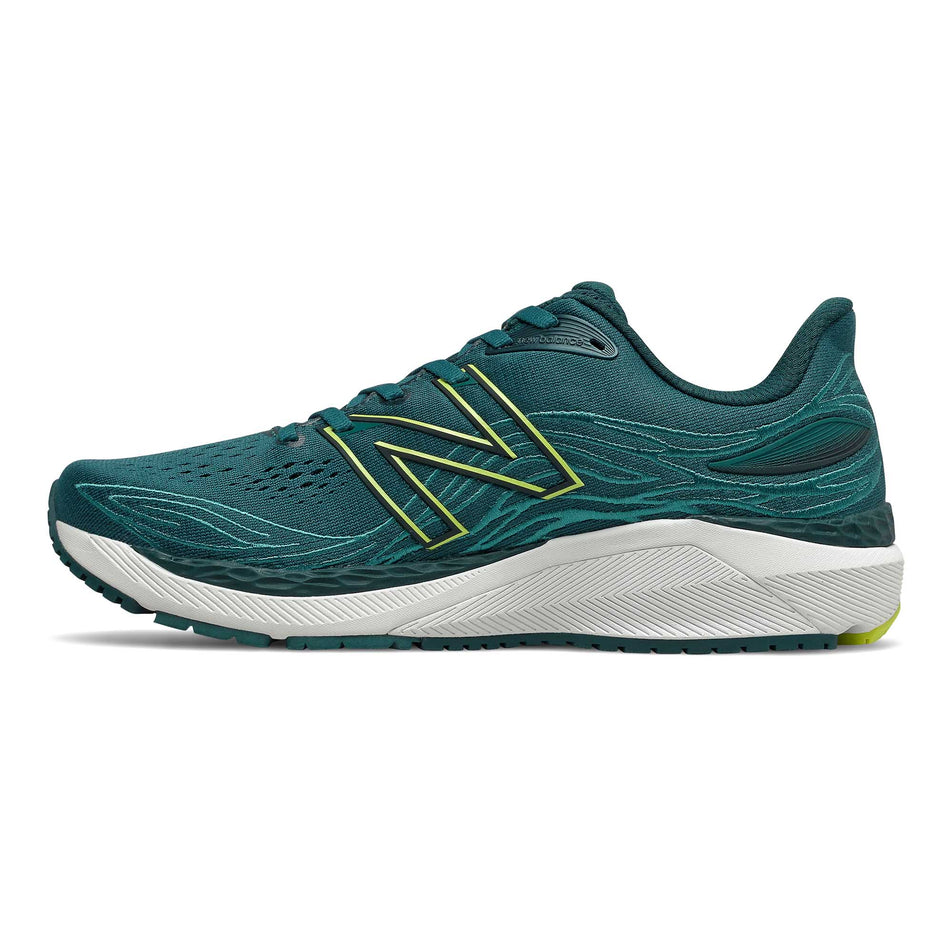 Medial view of men's new balance fresh foam 860v12 running shoes (6888077033634)