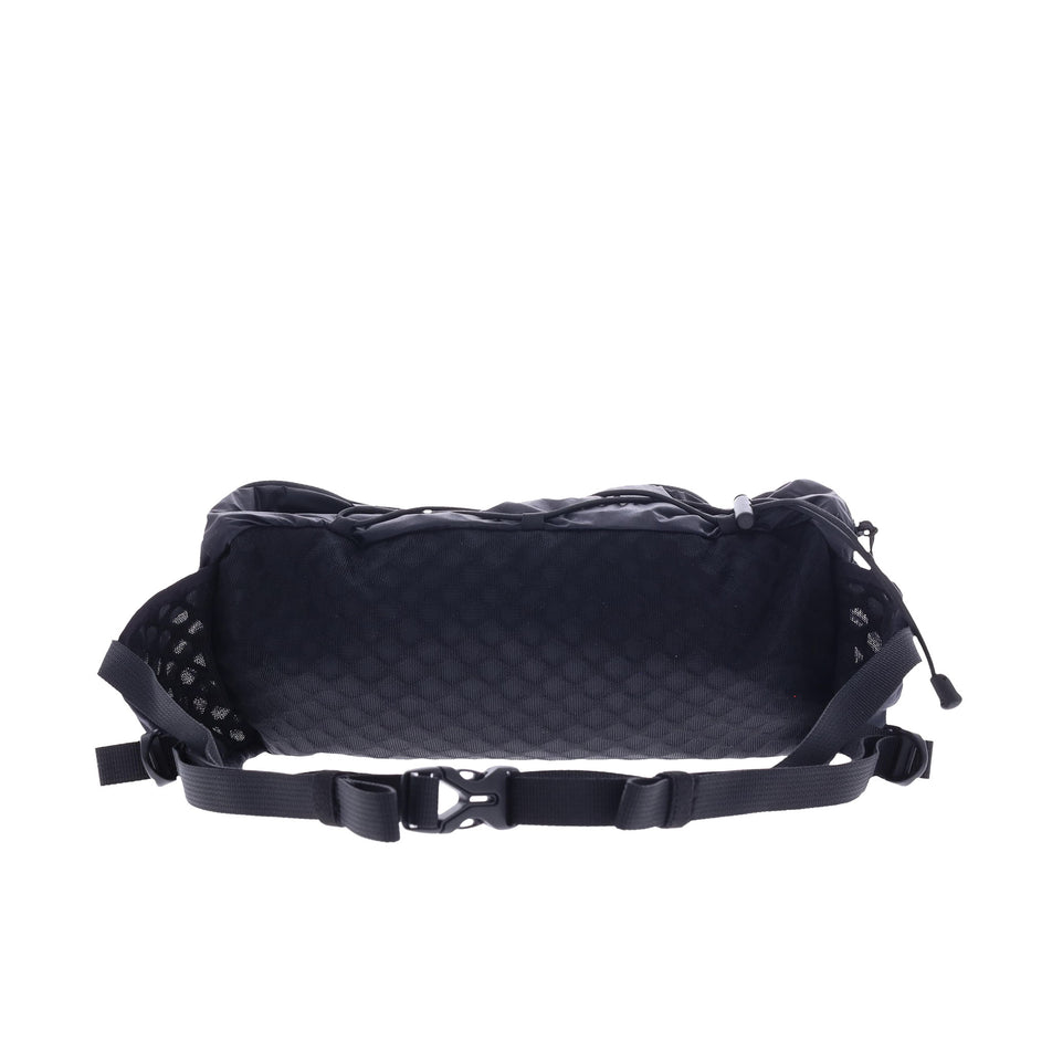 Back view of the INOV8 Unisex Race Elite (3L) Waist in the Black colourway.