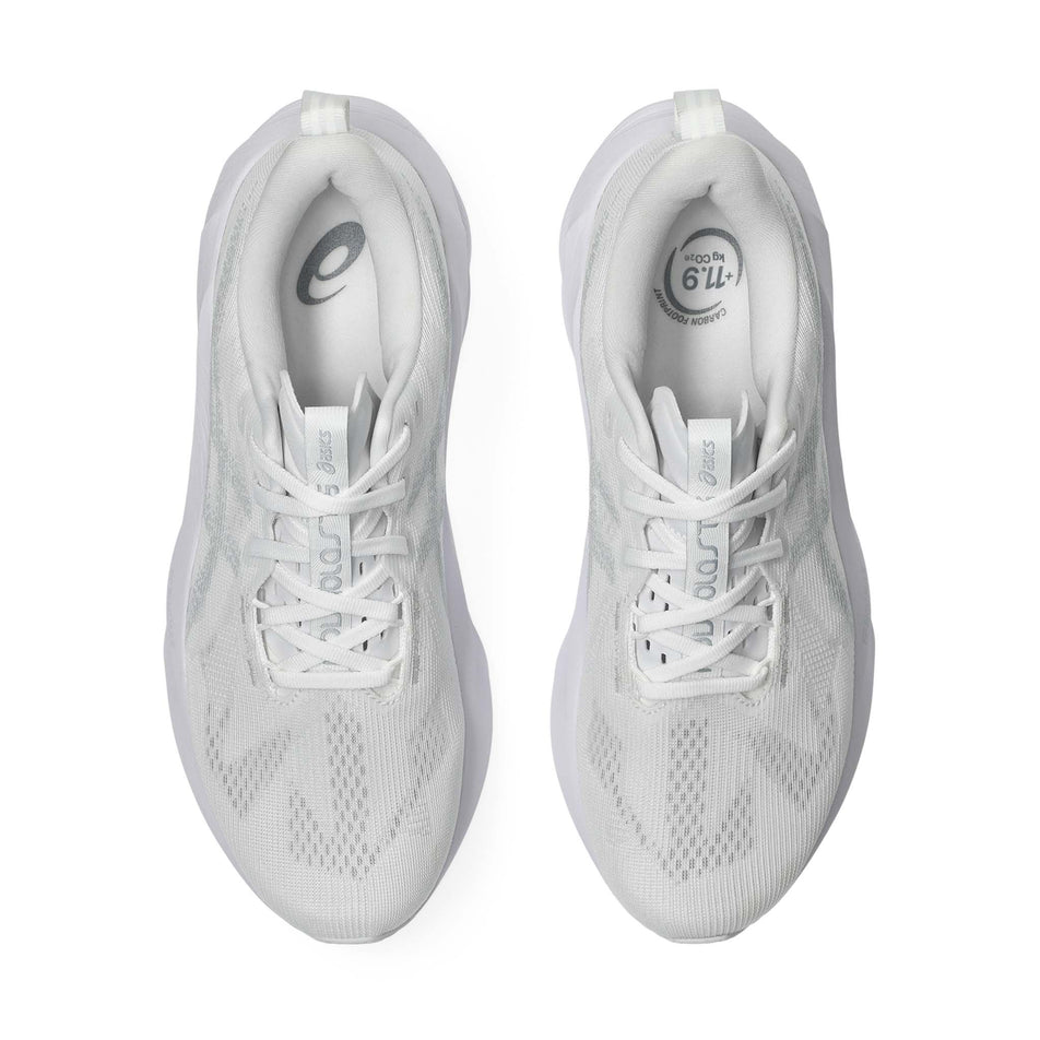 The uppers of a pair of ASICS Men's Novablast 5 Running Shoes in the White/Piedmont Grey colourway.