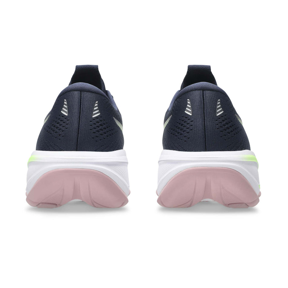 The back of a pair of ASICS Women's Gel-Cumulus 28 Running Shoes in the Midnight/Illuminate Green colourway.