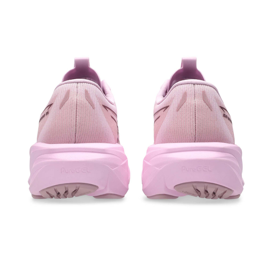 The back of a pair of ASICS Women's GT-2000 15 Running Shoes in the Hazy Lilac/Taro Purple colourway.