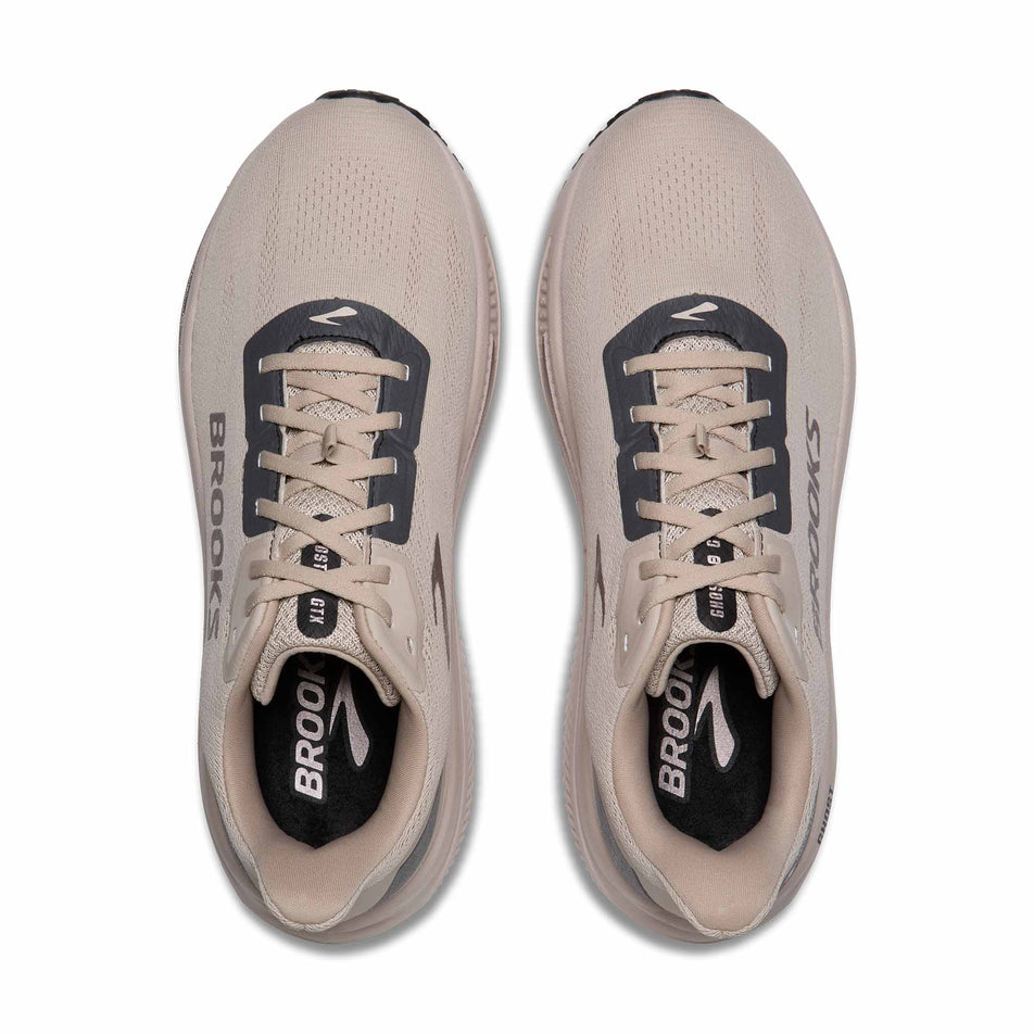 The uppers of a pair of Brooks Men's Ghost 18 GTX Running Shoes in the Chateau/Black/Metallic colourway.